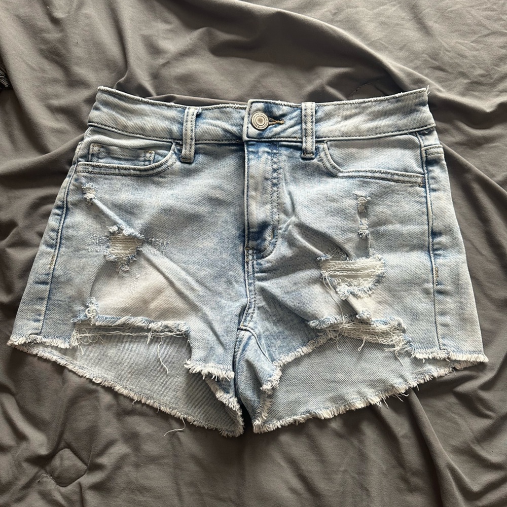 SO Denim Light-washed Shorts